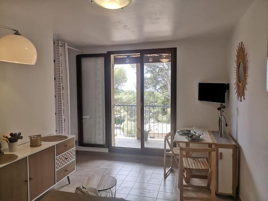 T 2 A 5 Mn A Pied De La Mer Sanary-sur-Mer Exterior foto